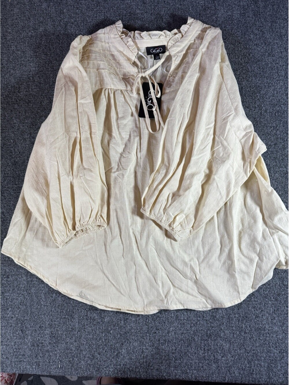 NWT Gigio Large long sleeve cream boho tunic